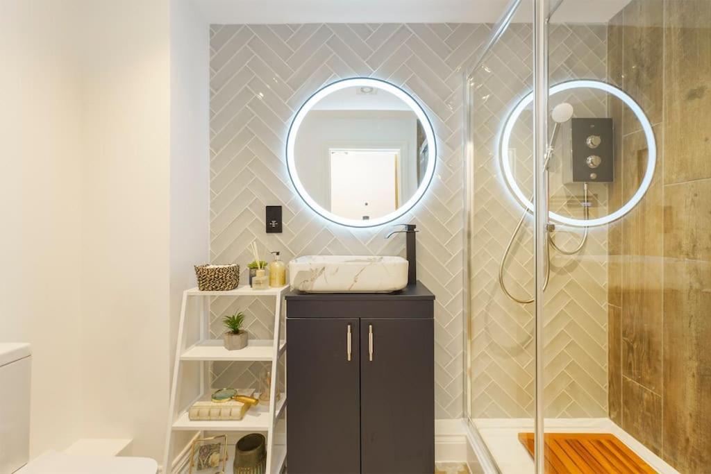 Darlington - 2 Bedroom Luxury By Mint *